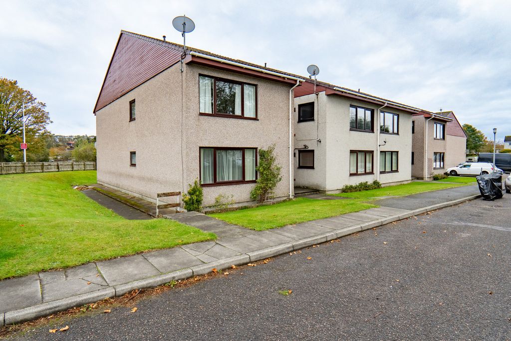 Property photo 1 of 20