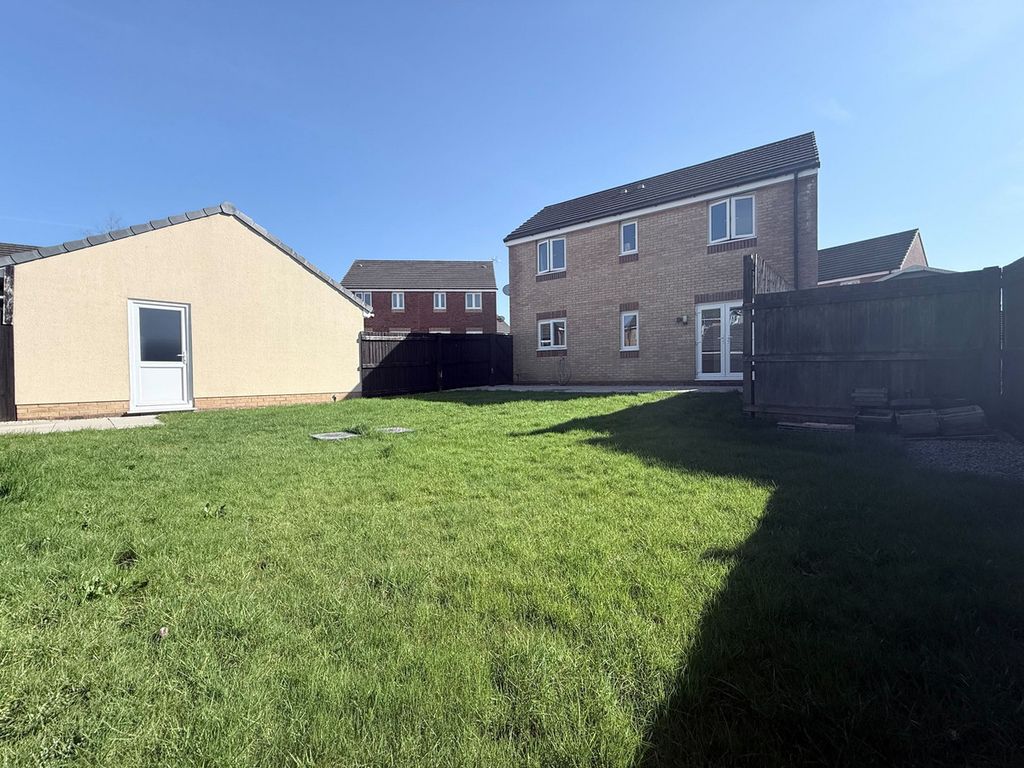 Property photo 2 of 24