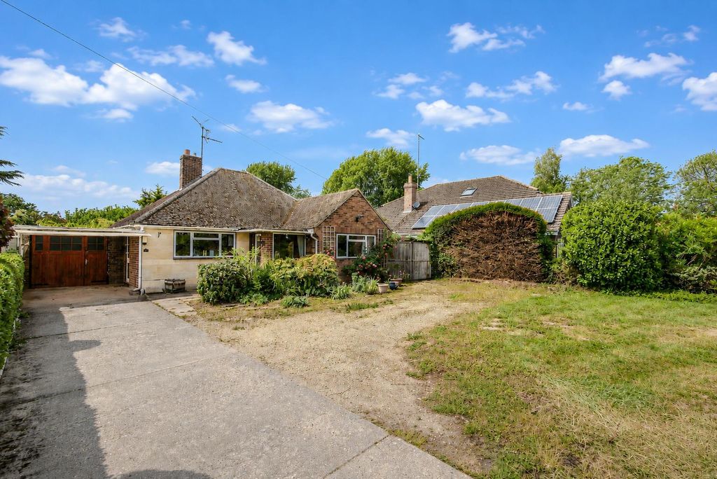 Property photo 1 of 14 Approach