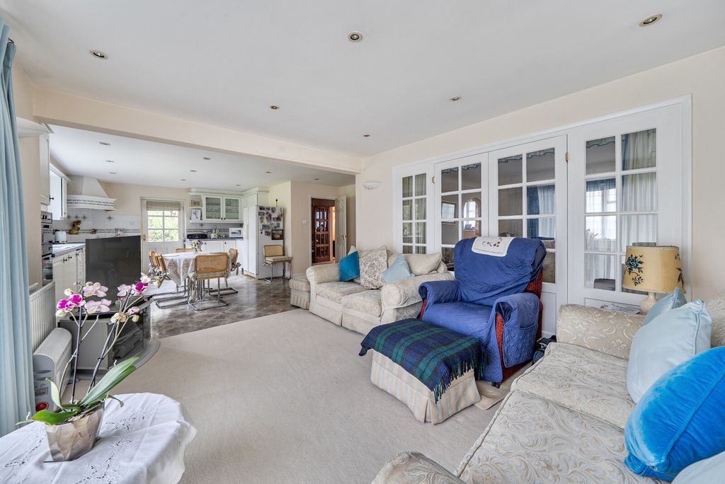 Property photo 3 of 35 Picture 3