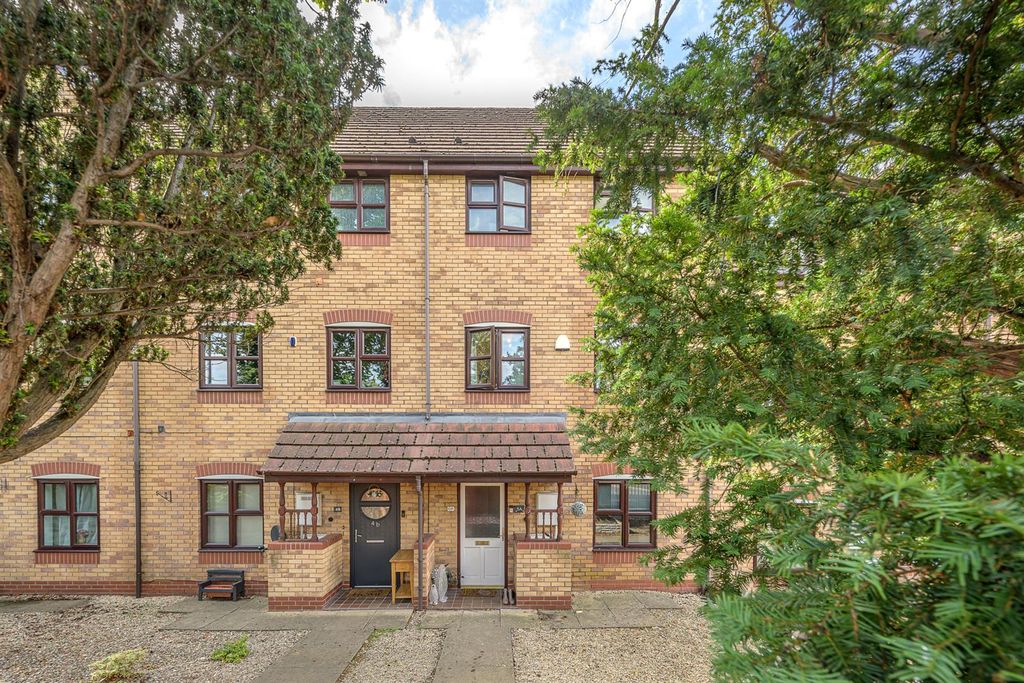 Property photo 1 of 21