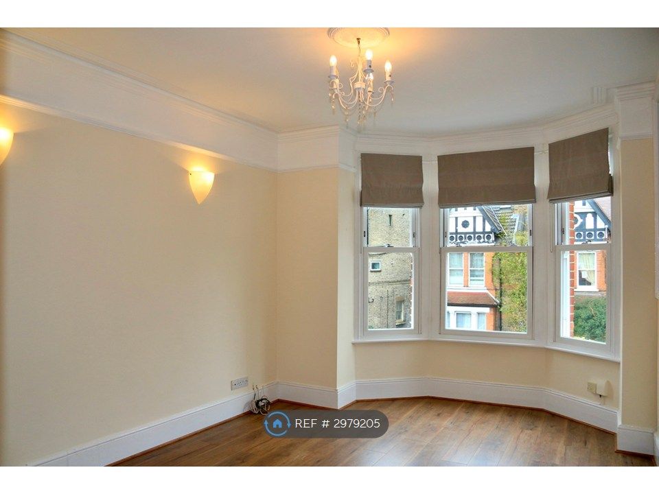 Property photo 3 of 7 Living/Dining