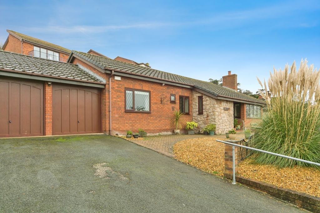 Property photo 1 of 18 Pbox-Img.Jpg