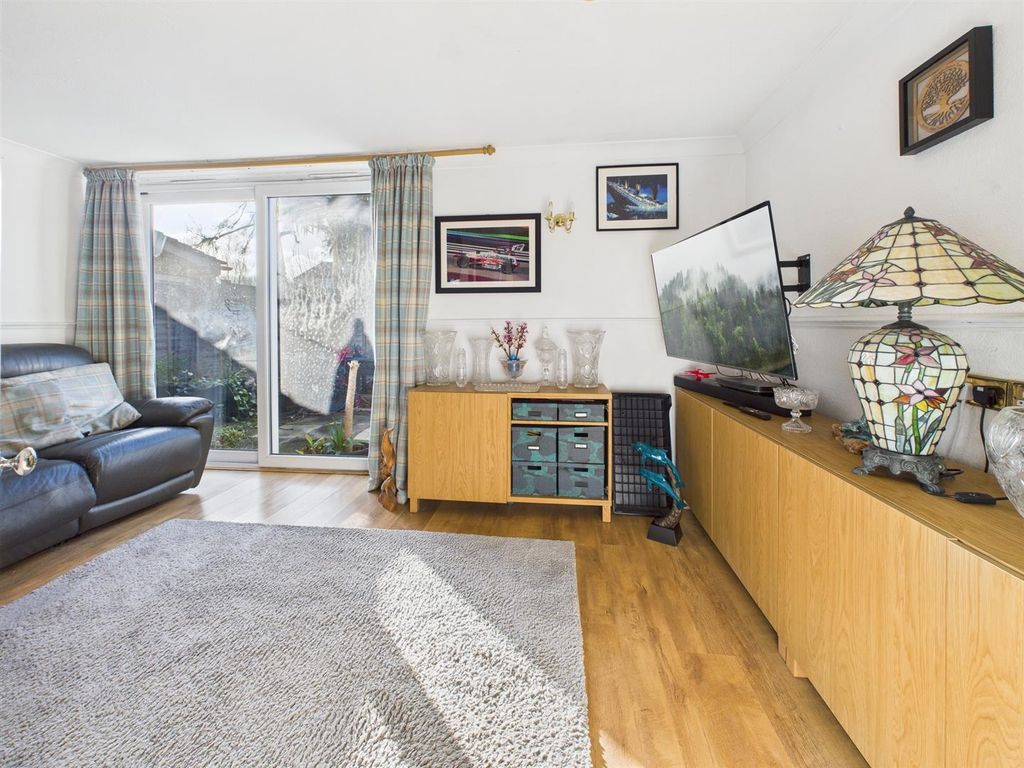 Property photo 3 of 12 Cam05510G0-Pr0122-Still001.Jpg