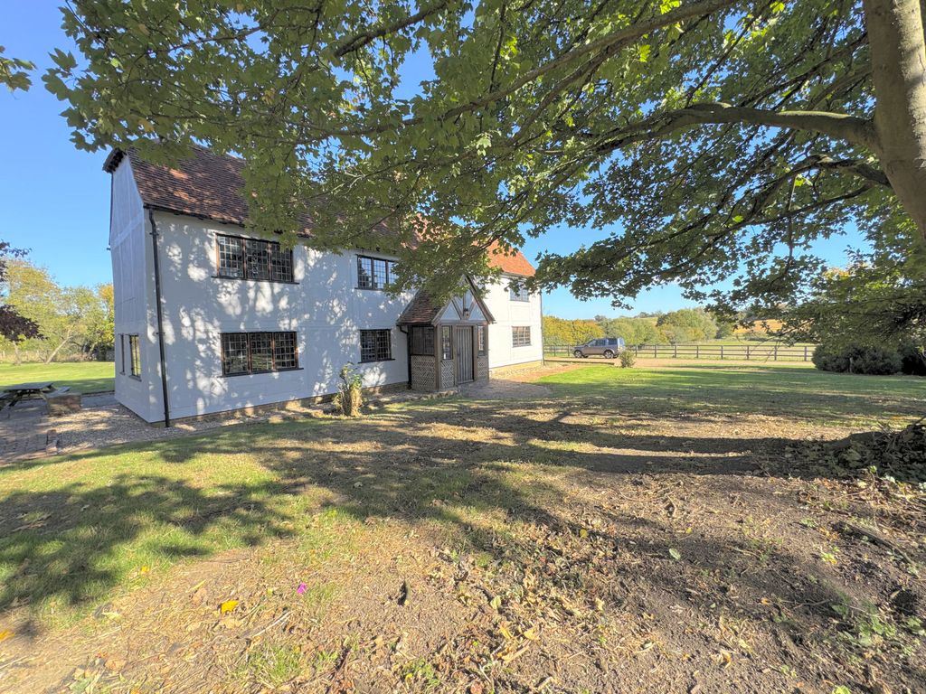 Property photo 2 of 32