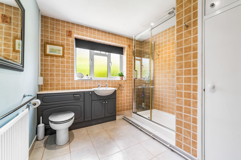 Additional image 7 of 3 bed detached bungalow for saleLichfield Avenue, Evesham WR11