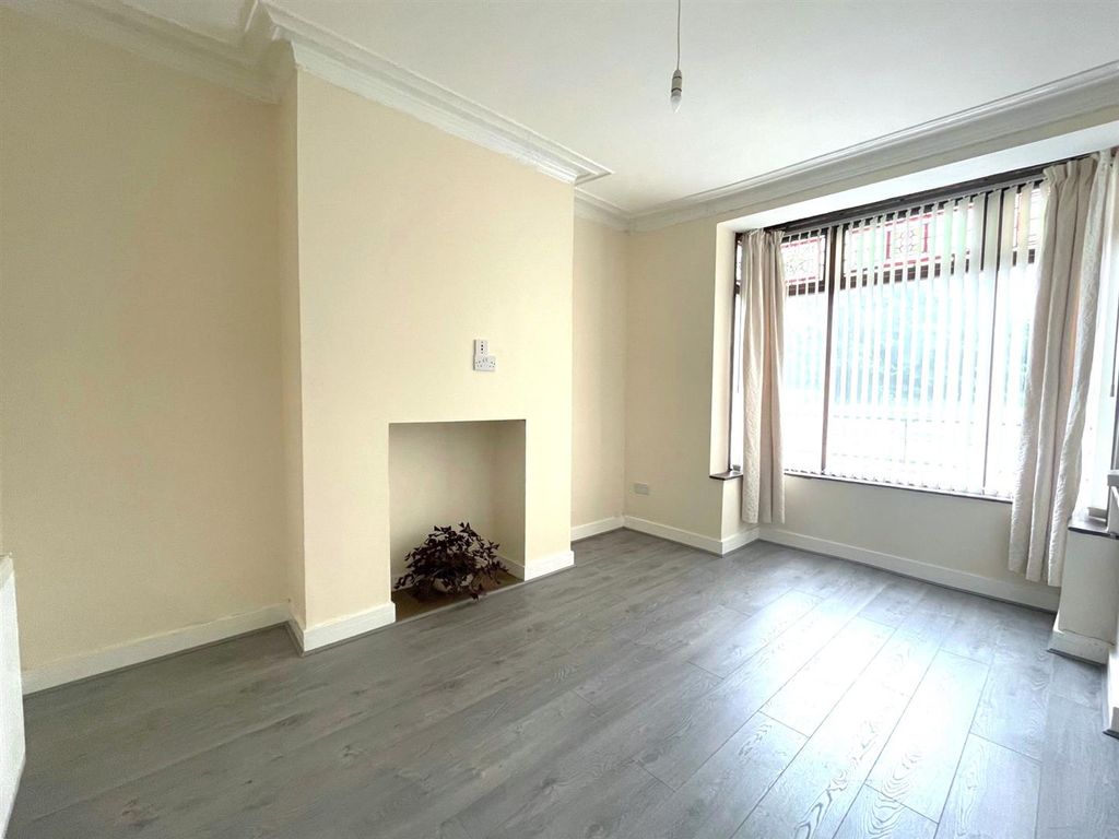 Property photo 2 of 21 B .Jpg