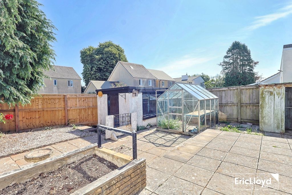 Property photo 2 of 13 Photo 1