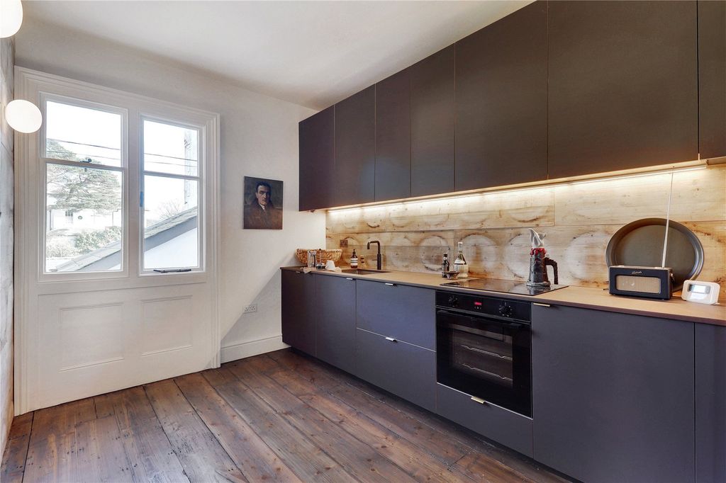 Property photo 2 of 16 Kitchen/Dining