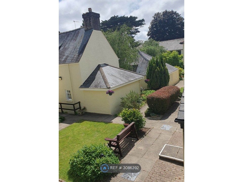 Property photo 1 of 12 Gardens
