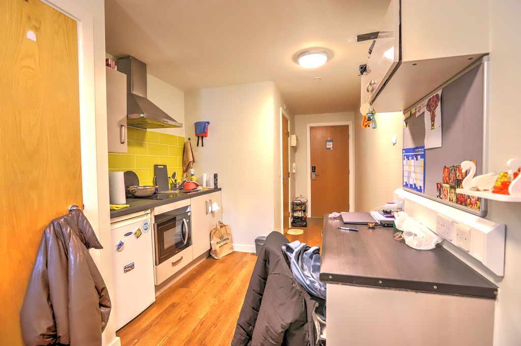 Property photo 3 of 9 Img_6758_59_60