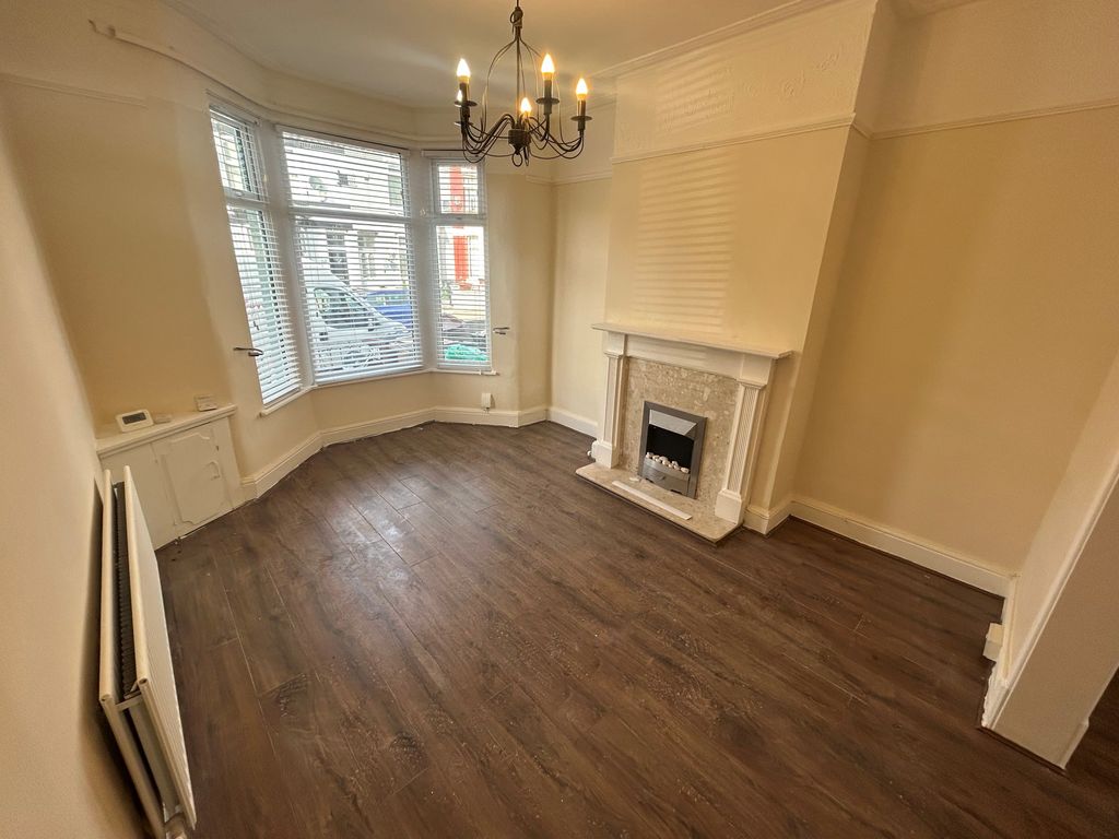 Property photo 3 of 12