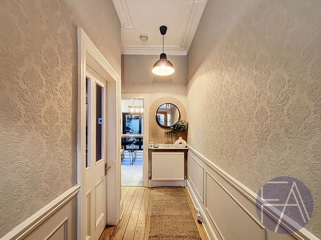 Property photo 2 of 27 4745594