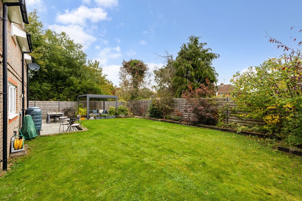 Property photo 2 of 10 2