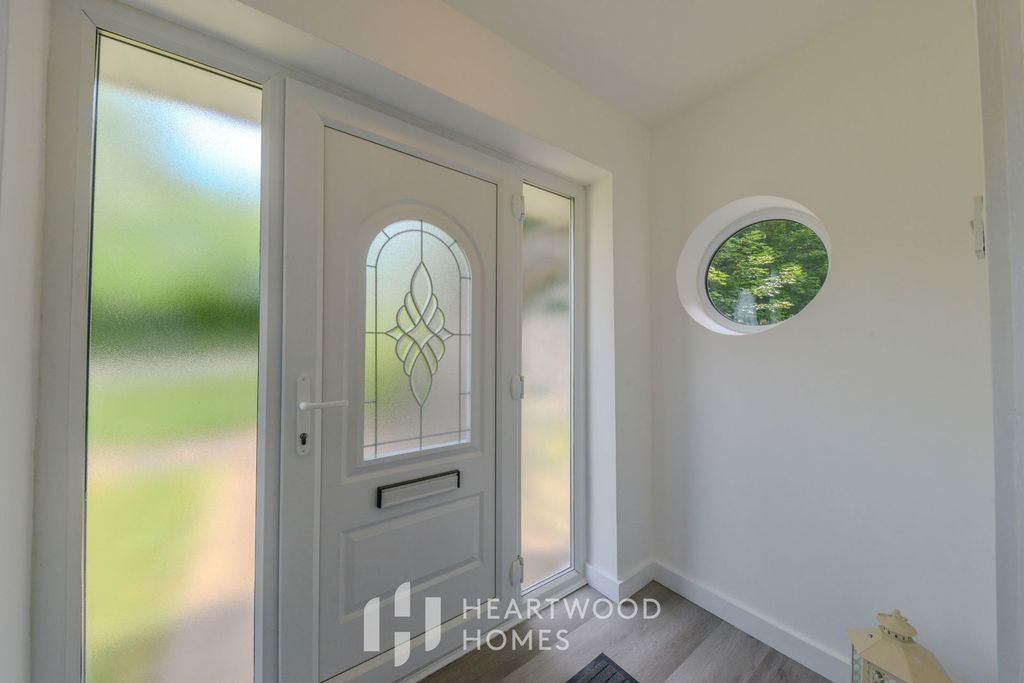 Property photo 3 of 22