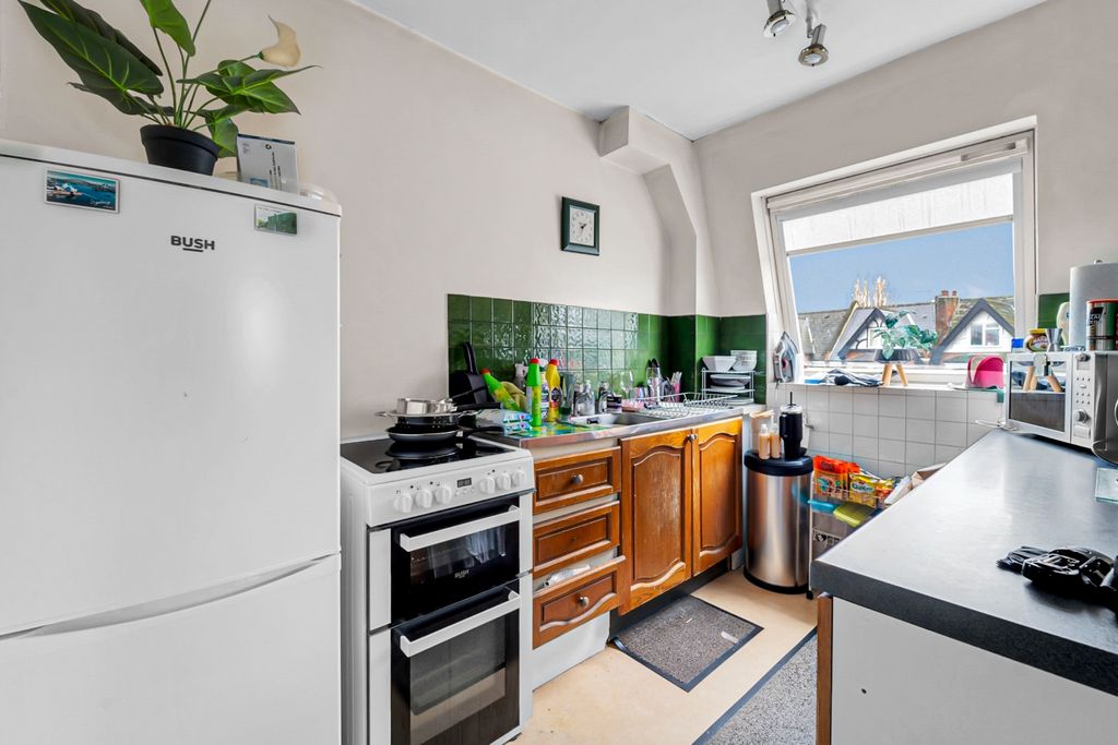 Property photo 2 of 8 4827702