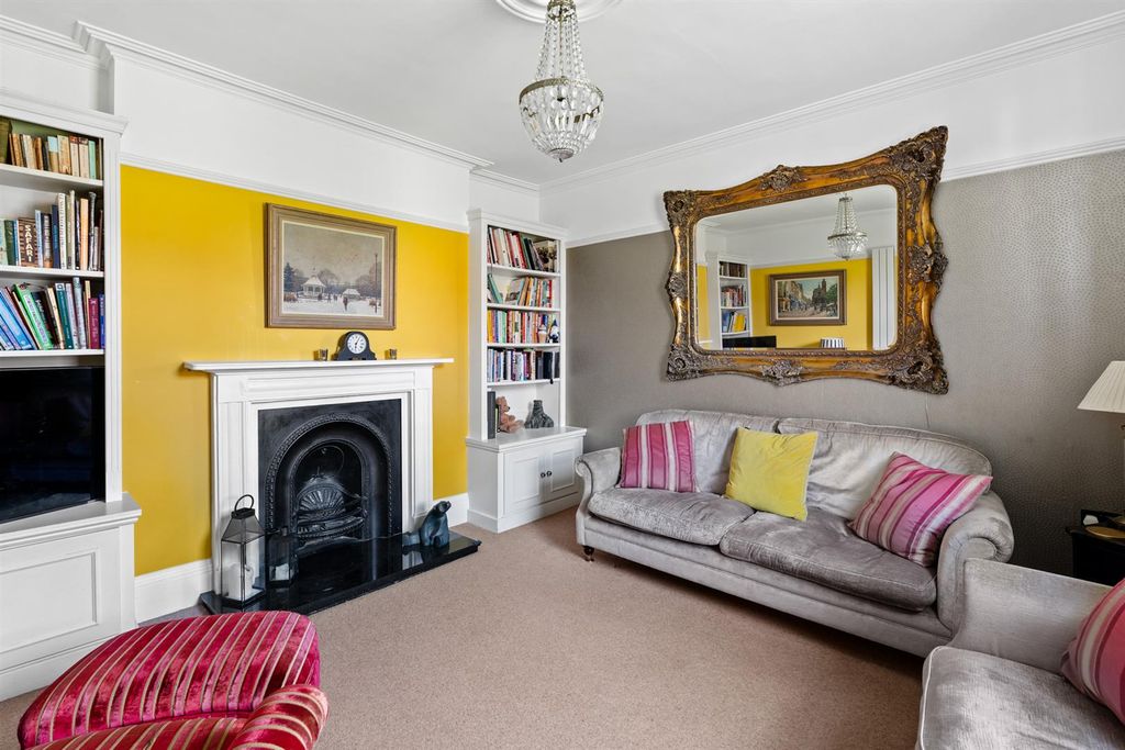 Property photo 3 of 28 62Ststephensrd-014.Jpg
