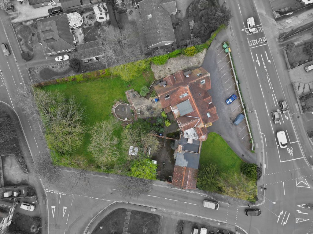 Property photo 2 of 42 Photo 4