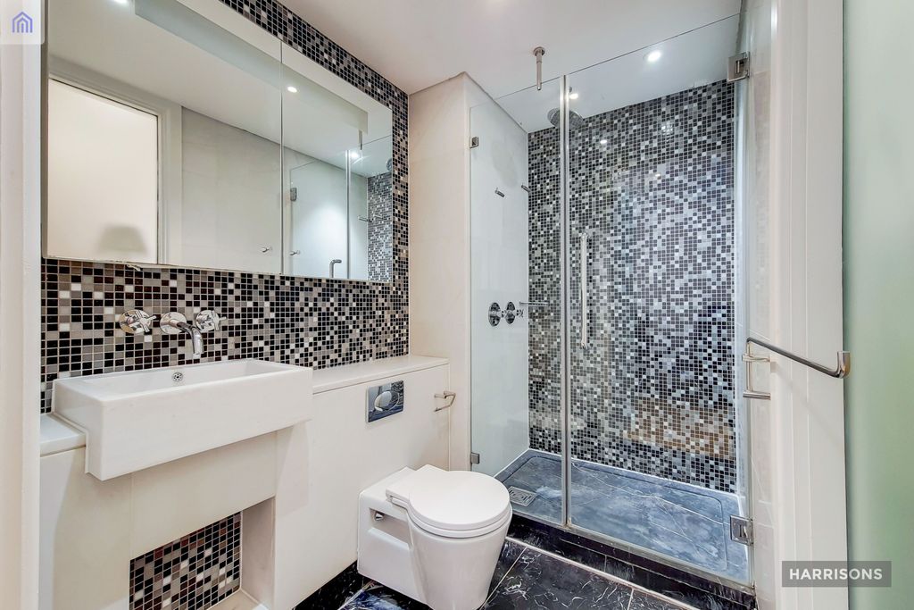 Property photo 3 of 11 Shower Room