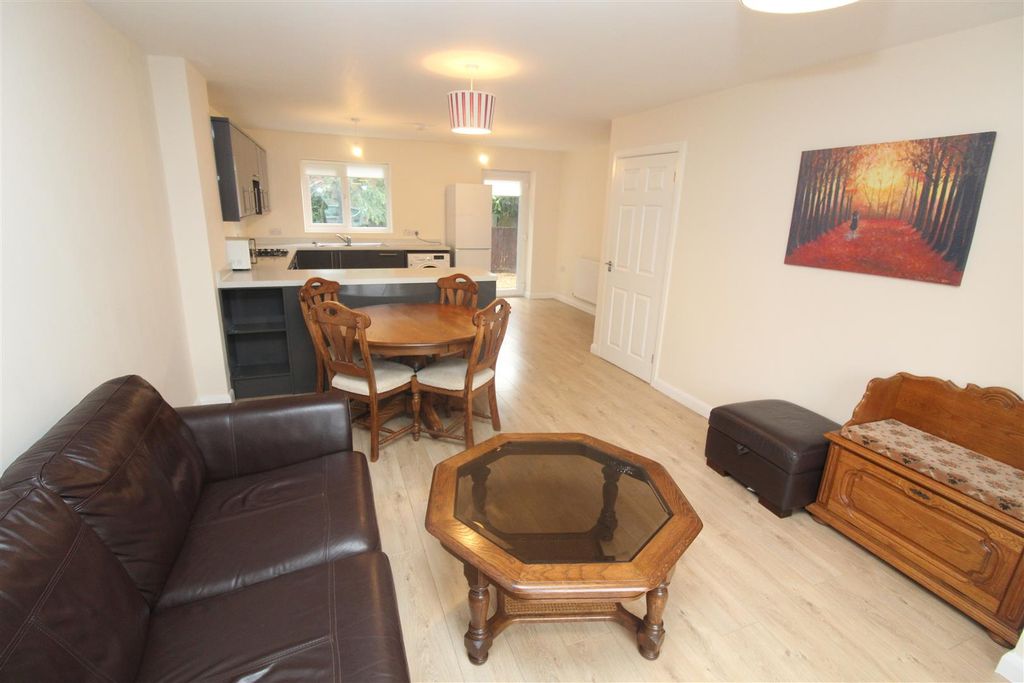 Property photo 2 of 7 Additional Photograph