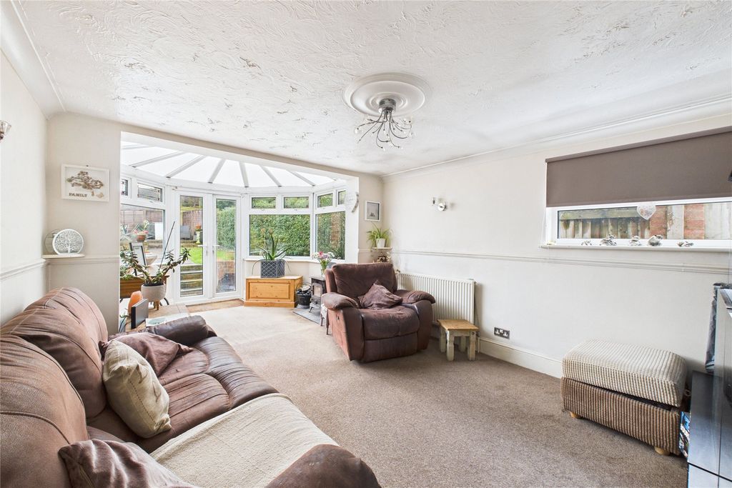 Property photo 3 of 9 Picture No. 06