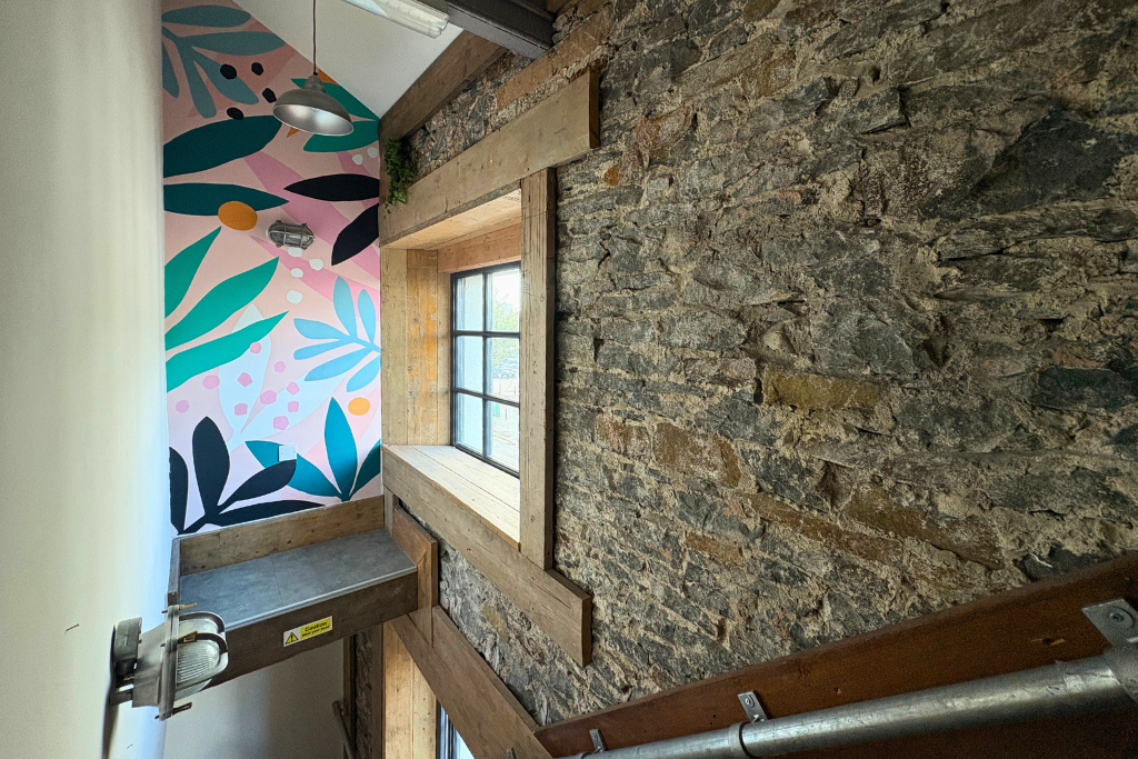 Property photo 2 of 6