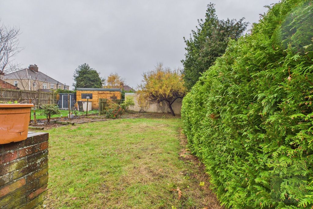 Property photo 2 of 9 Back Garden