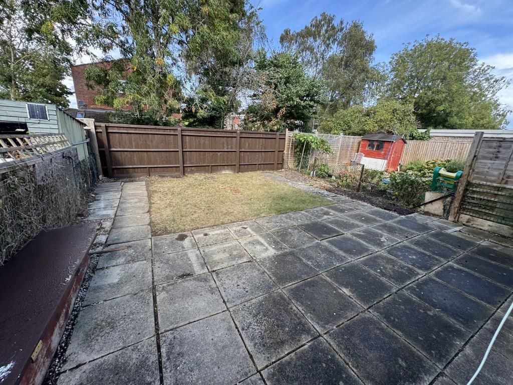 Property photo 2 of 15 Garden