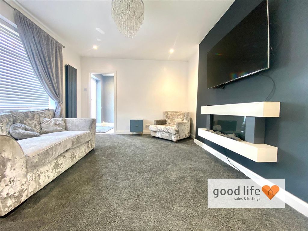 Property photo 3 of 20 20250917_114204140_Ios25Springwell.Jpg