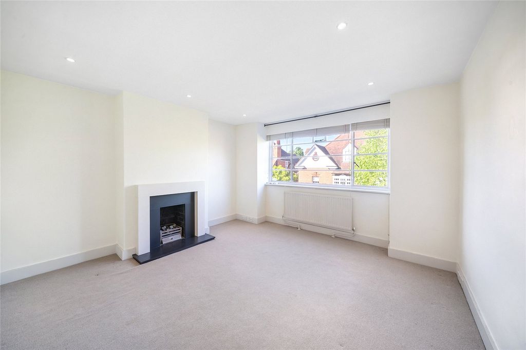 Property photo 2 of 14 Picture No. 04
