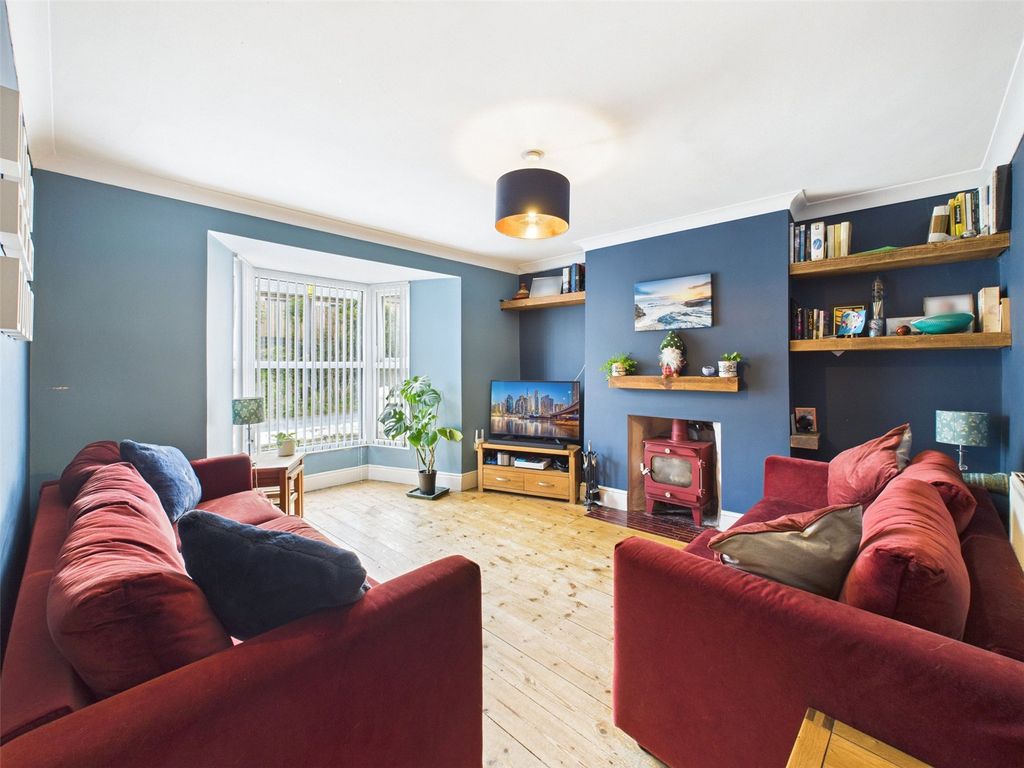 Property photo 2 of 19 Picture No. 01