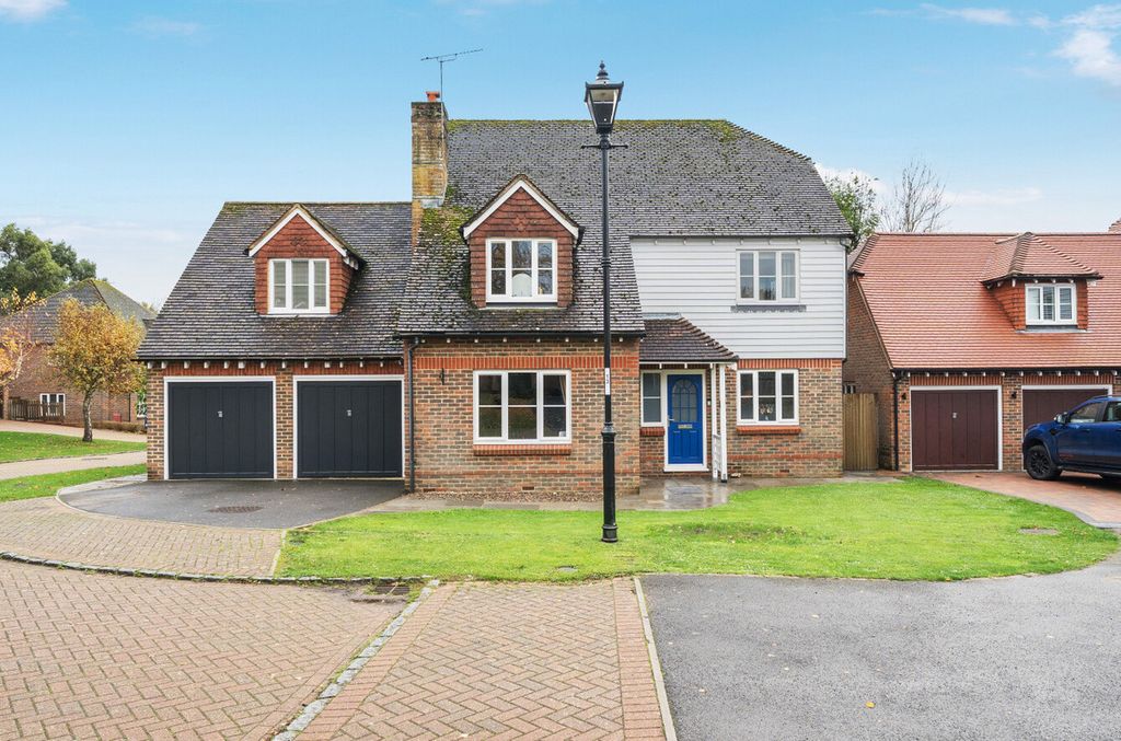 Property photo 1 of 18