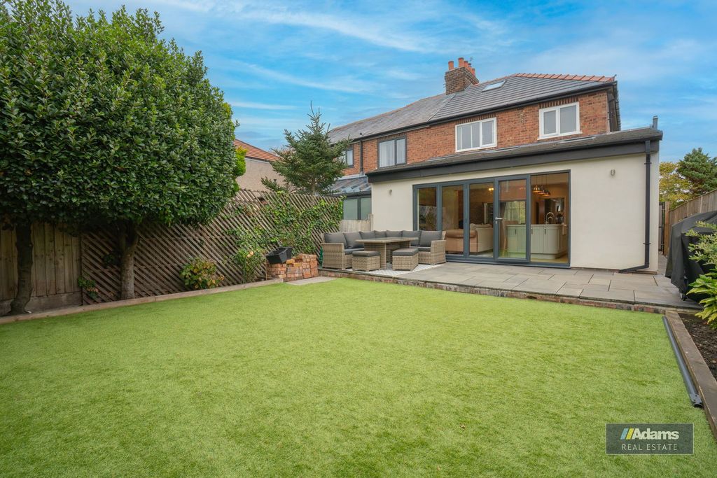 Property photo 3 of 38