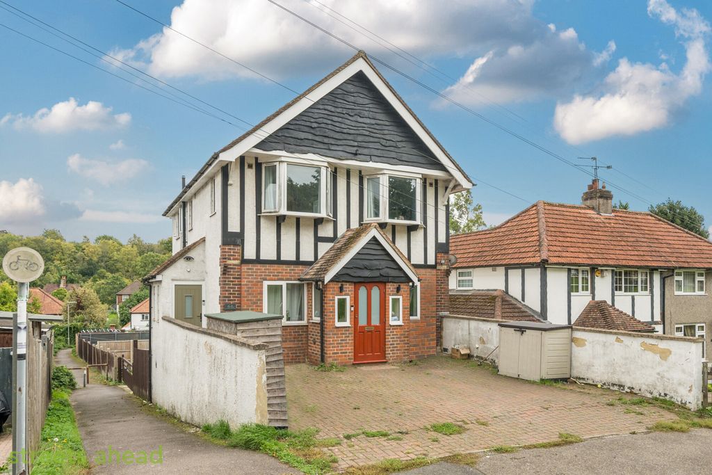 Property photo 2 of 19 3B34c675-585d-4A2...