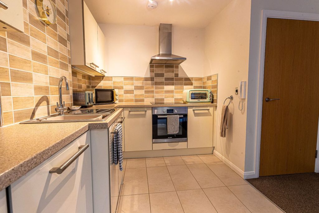 Property photo 3 of 10