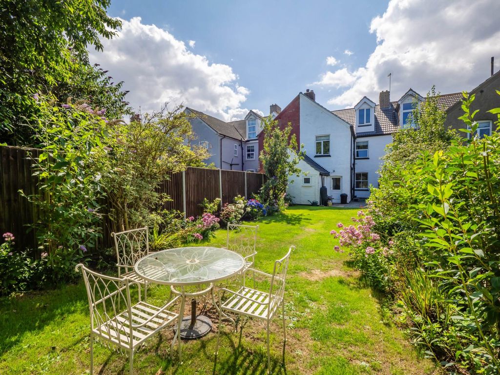 Property photo 1 of 30