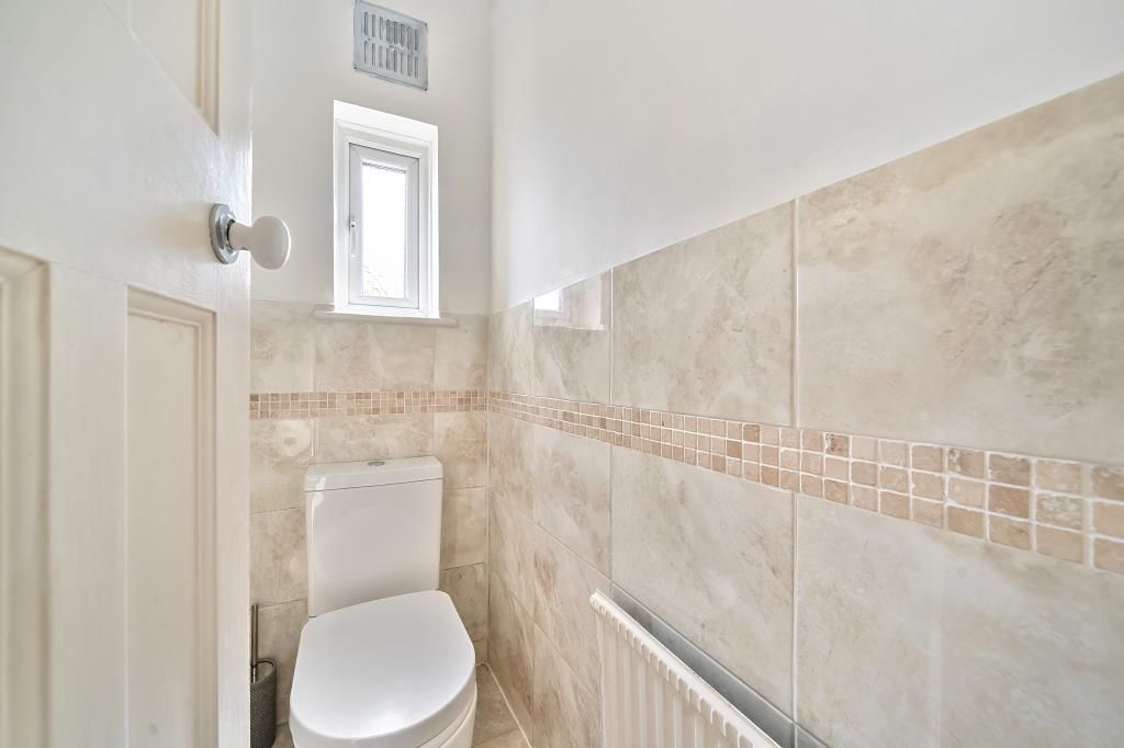 Property photo 3 of 20 Bathroom