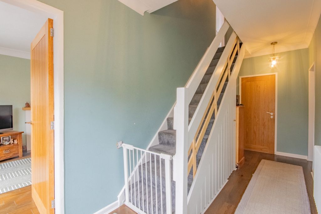 Property photo 2 of 23 Hallway