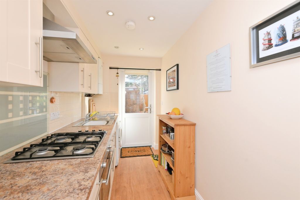 Property photo 3 of 13