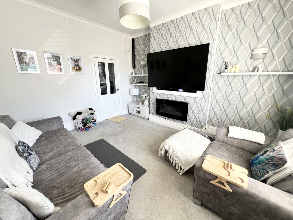 Property photo 2 of 7 Img_4123