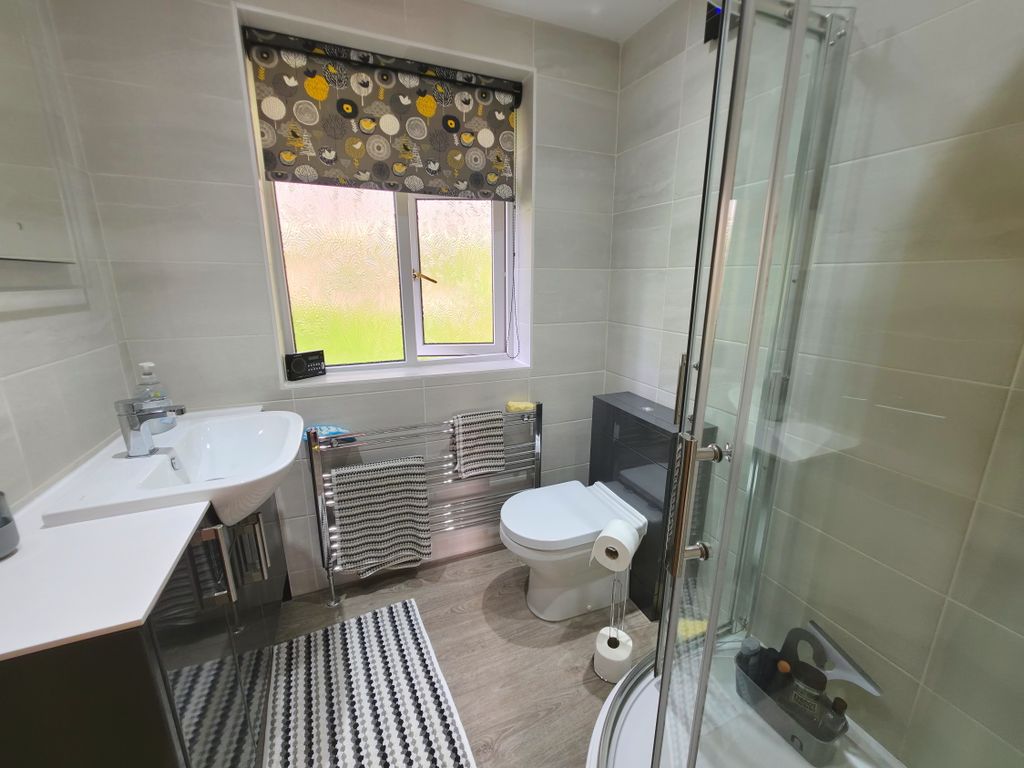 Property photo 2 of 29