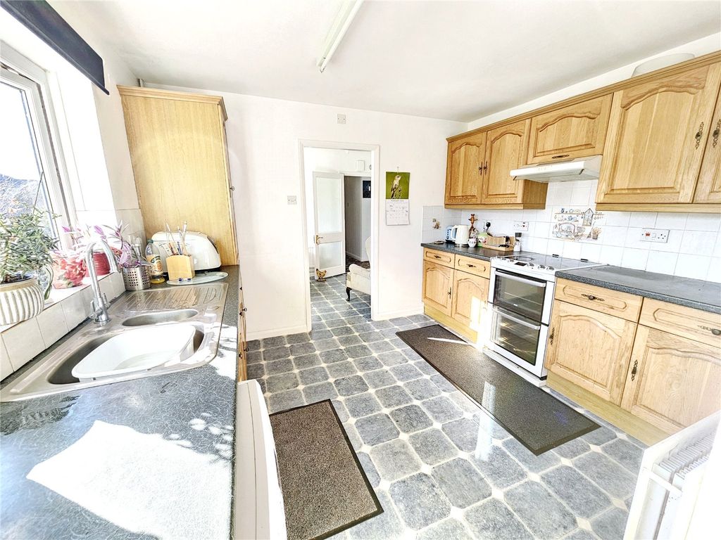 Property photo 3 of 23 Picture No. 20