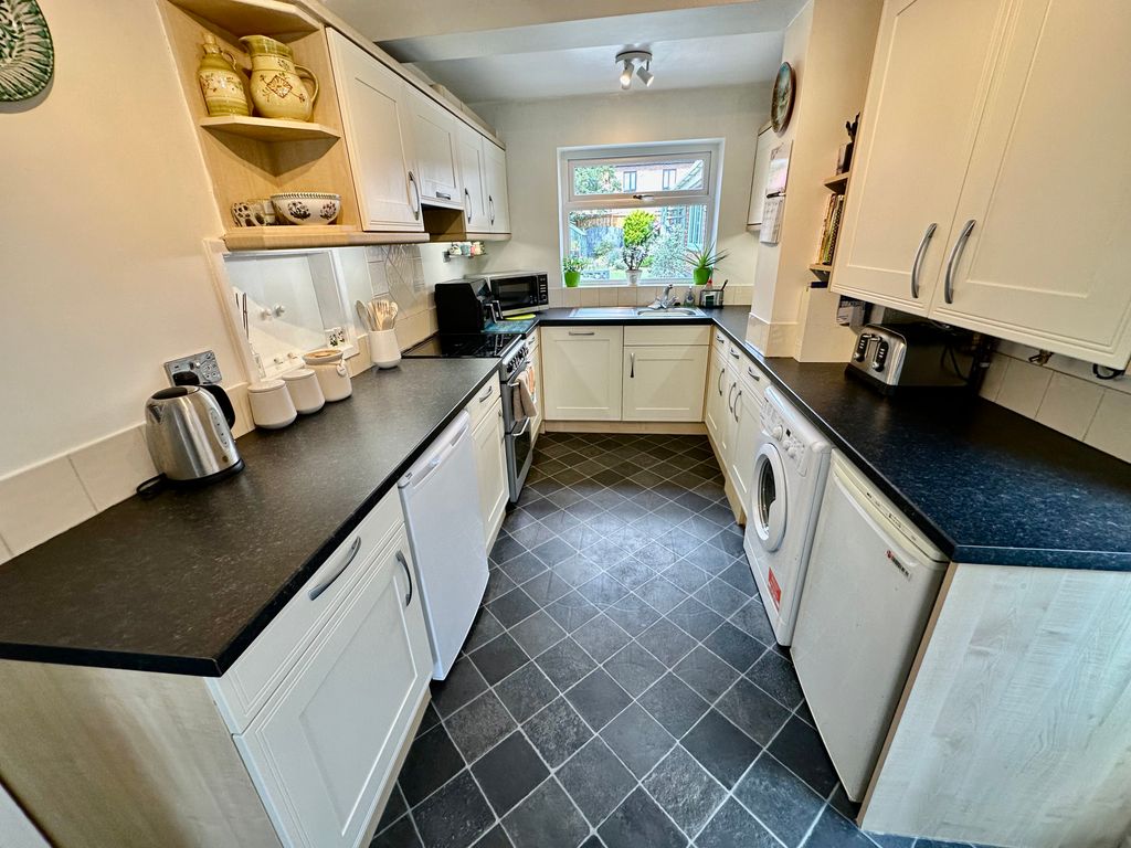Property photo 3 of 34 Img_3688