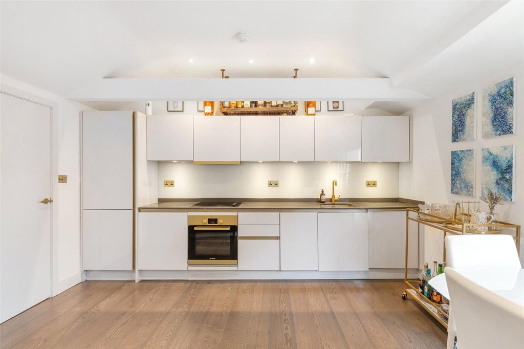 Property photo 3 of 13 Kitchen