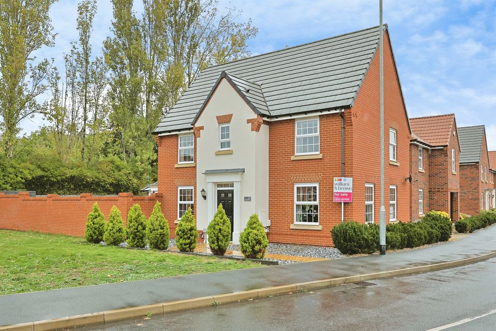 Property photo 1 of 24