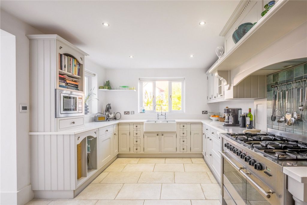 Property photo 3 of 27 Picture No. 03