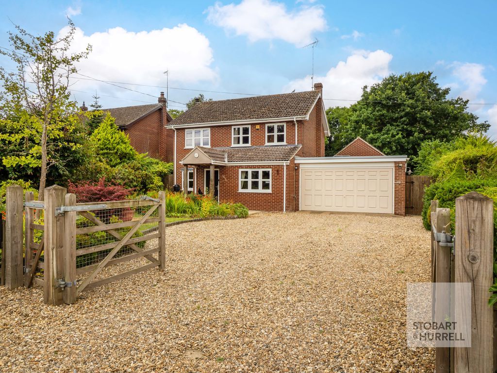 Property photo 1 of 35 Approach