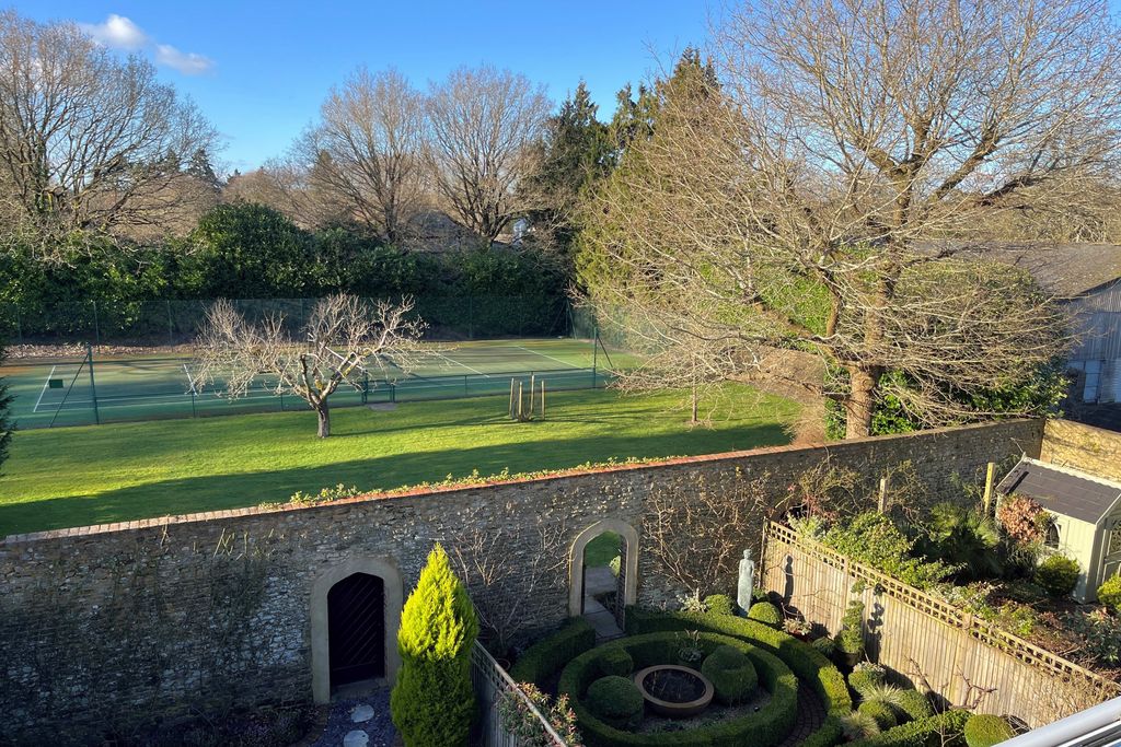 Property photo 2 of 19 Photo 19