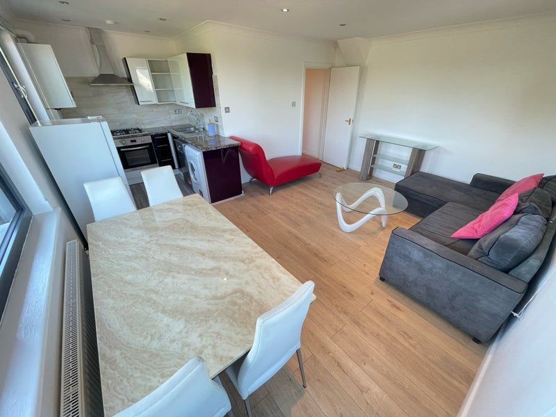 Property photo 2 of 8