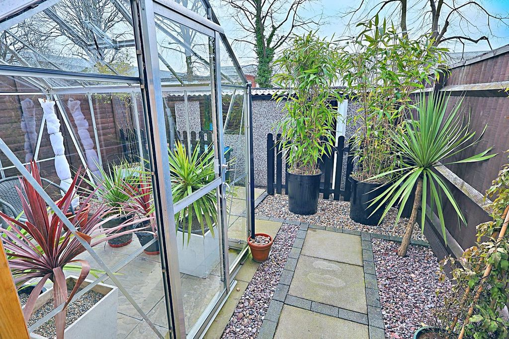 Property photo 3 of 17 7A474475-6951-417B-Bc7F-Caad4D7E2B74.Jpeg